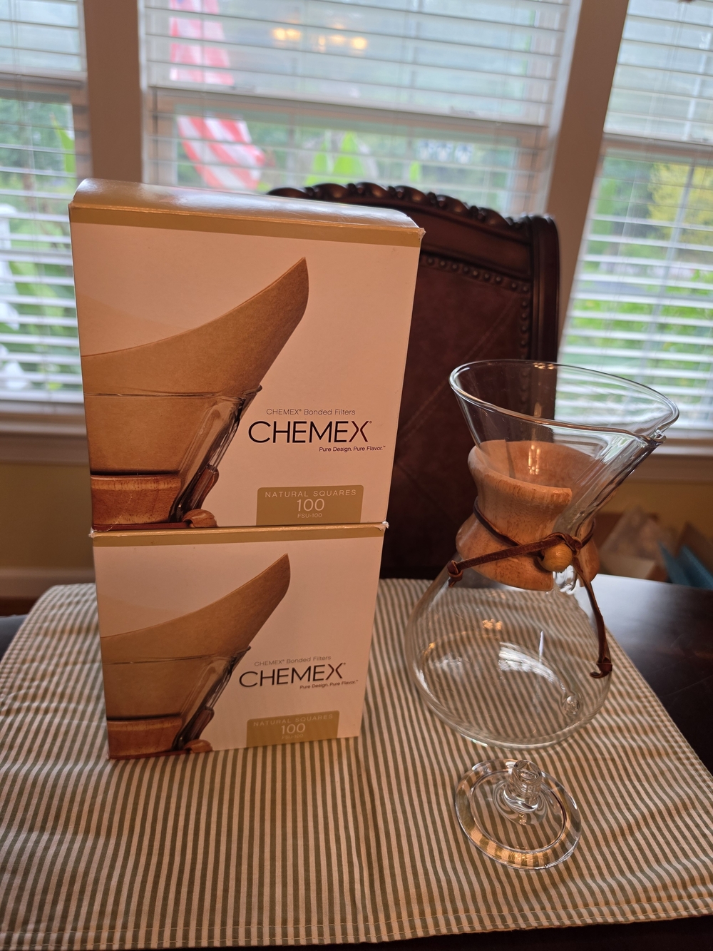 Chemex Classic Glass Pour-Over Coffee Maker with Natural Wood Collar - Clear